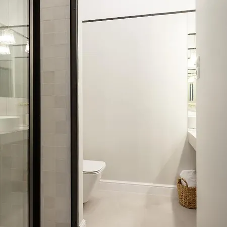 Lwowska - Stayinwarsaw * Varsovie