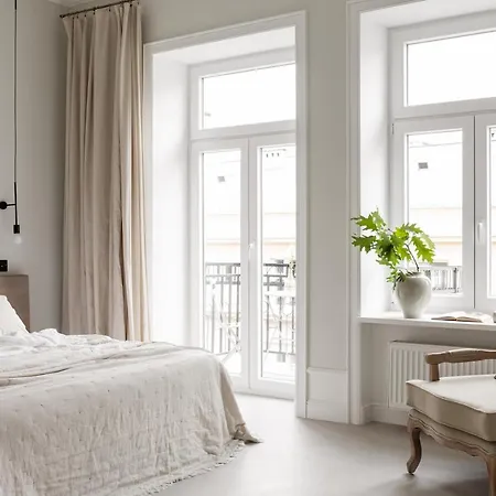 Lwowska - Stayinwarsaw *